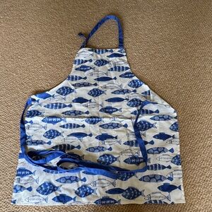 Sue La Table Blue Fish Pattern Apron